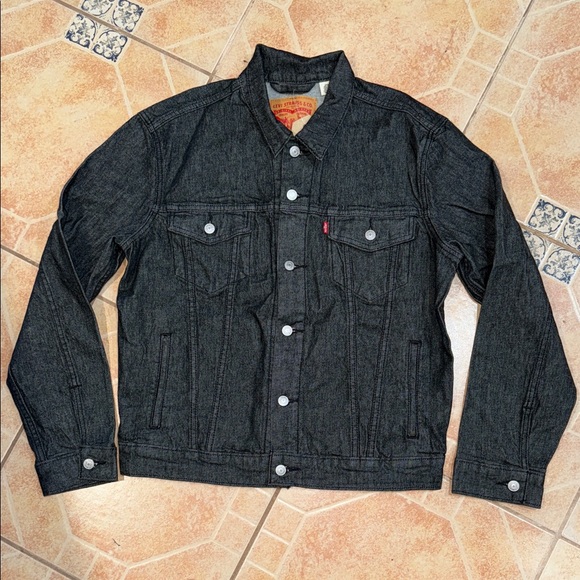 Levi’s trucker  Denim Jean Jacket - Picture 1 of 4